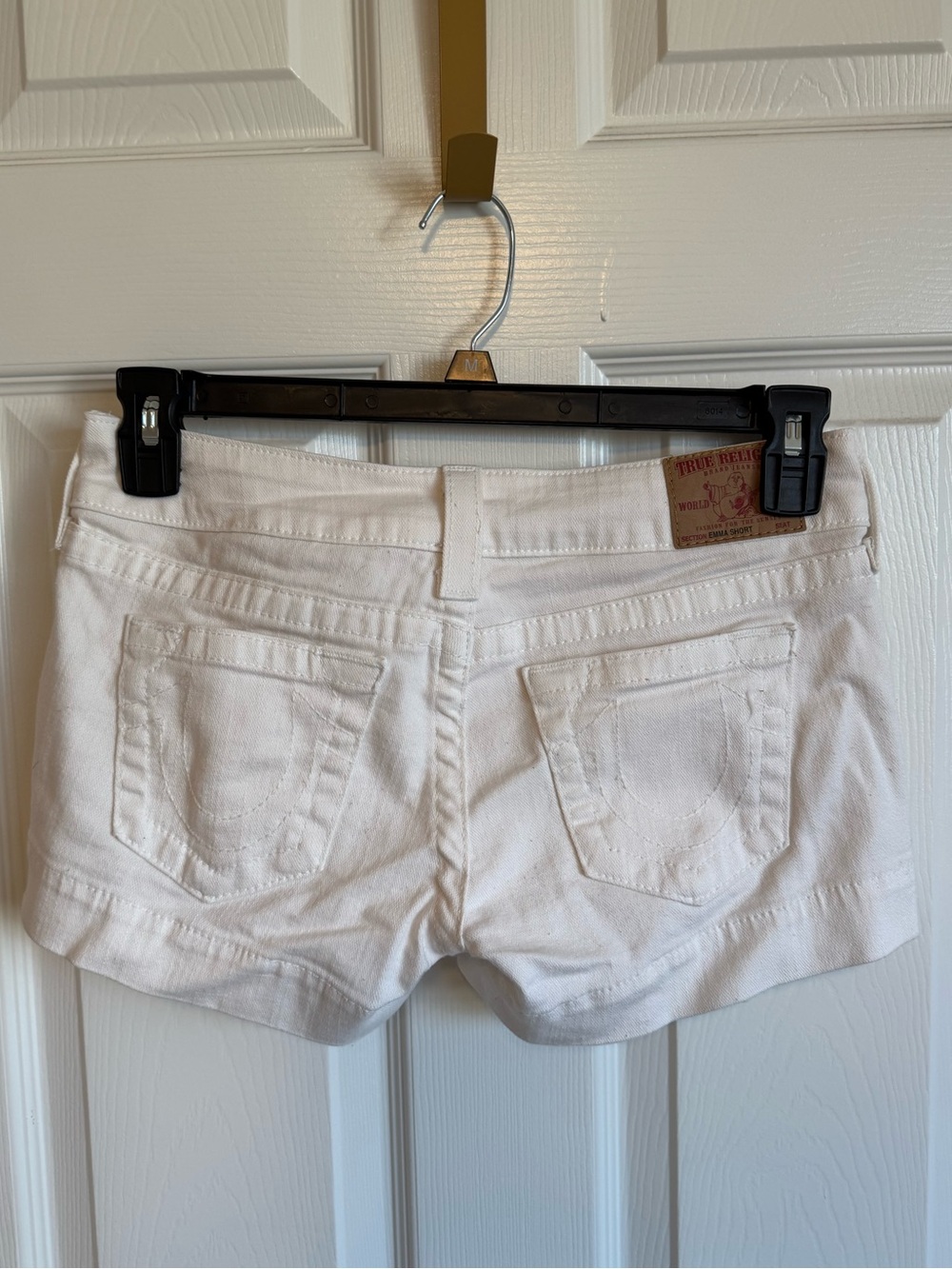 True Religion EMMA SHORT white denim cuffed low-rise shorts - Picture 3 of 10